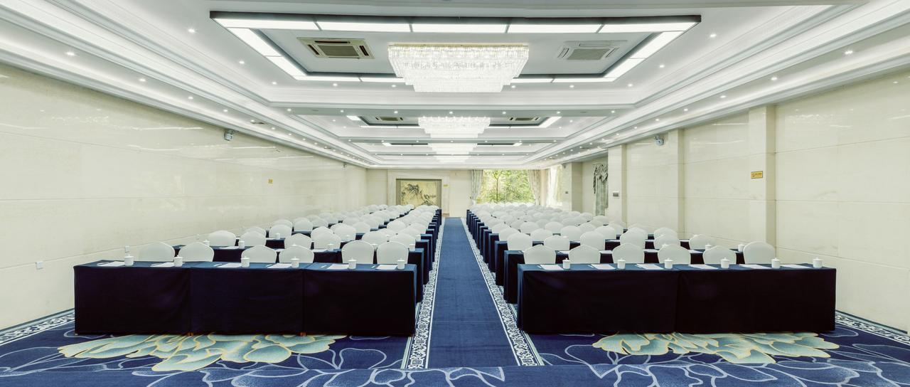 Grand Villa Hotel Guangzhou Bagian luar foto